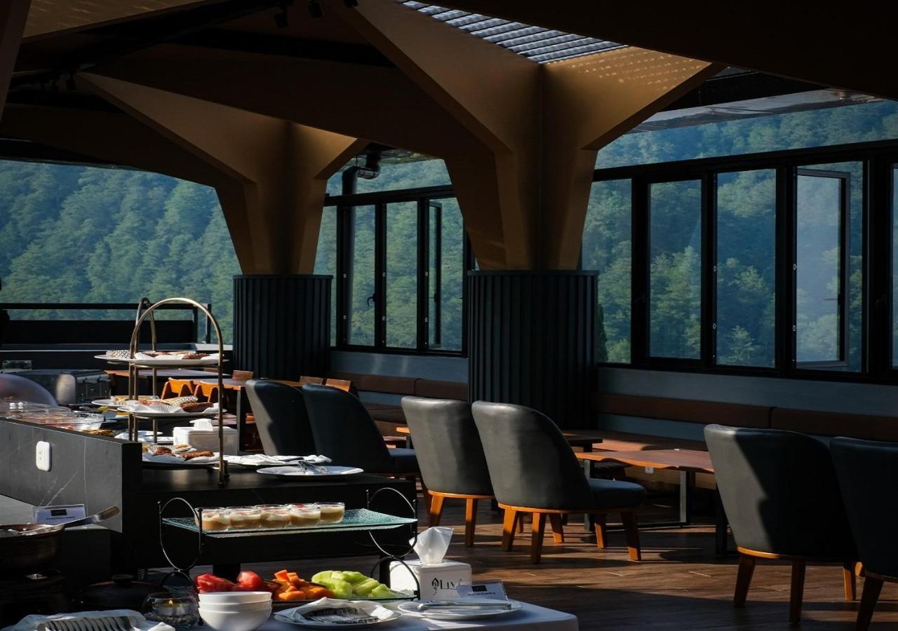 Allura Azana Resort Тавангмангу Экстерьер фото